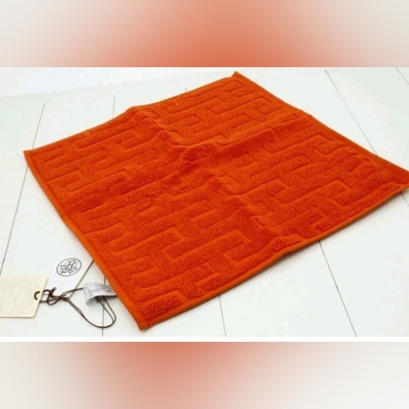 Hermes H Logo Face Towel, New  With Tags. - Picture 1 of 6